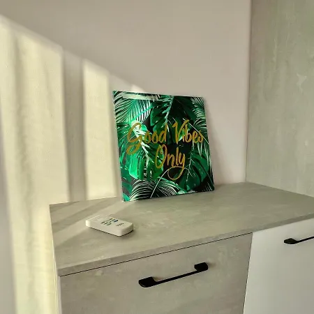 Sunflower - Private - Bsr - 1 Apartment *